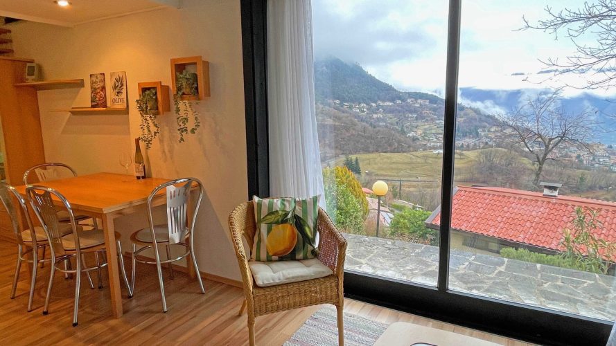 website eettafel met uitzicht